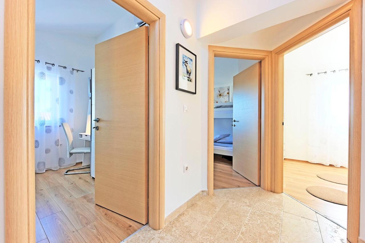 Casa Tara Three-Bedroom Holiday Home Πούλα Εξωτερικό φωτογραφία