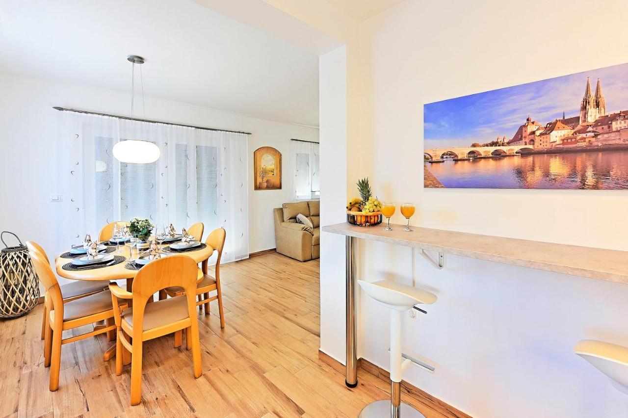 Casa Tara Three-Bedroom Holiday Home Πούλα Εξωτερικό φωτογραφία