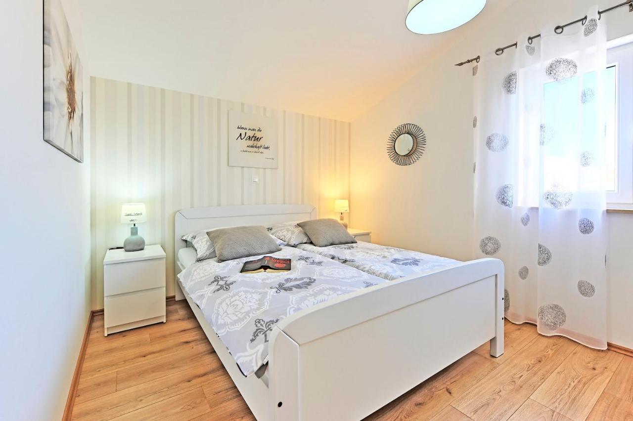 Casa Tara Three-Bedroom Holiday Home Πούλα Εξωτερικό φωτογραφία